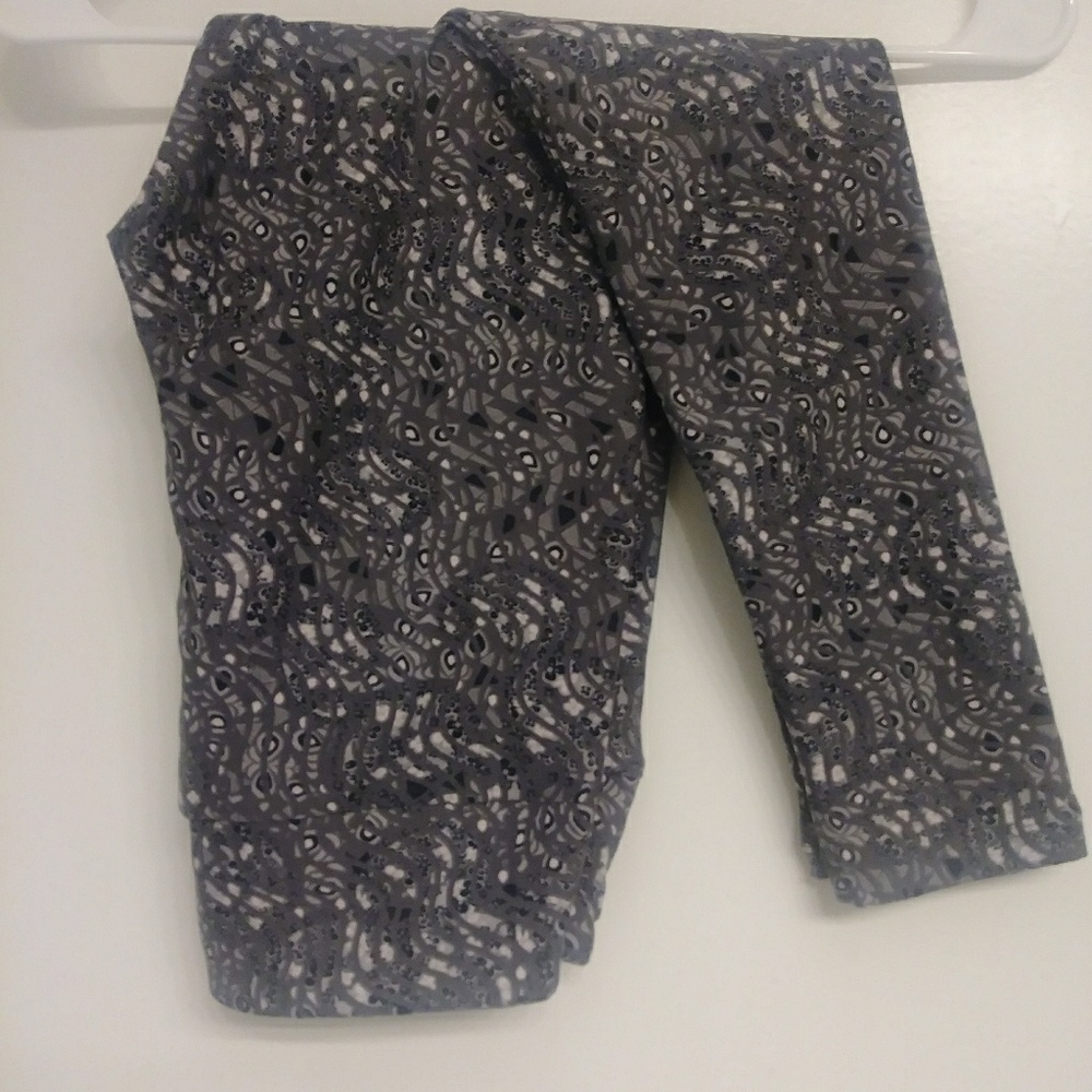 OS Lula Roe leggings